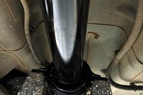 商用车货车传动轴漏油的原因是什么？有什么影响？